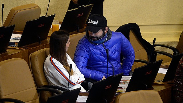 Abogado Atria pone acento en lo desproporcionado de la polémica por reunión de Boric y Orsini con Palma Salamanca Abogado Atria pone acento en lo desproporcionado de la polémica por reunión de Boric y Orsini con Palma Salamanca