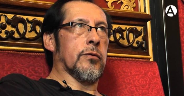 Poeta Elicura Chihuailaf llora a Catrillanca y pregunta en voz alta: “¿Quién será el próximo?” Poeta Elicura Chihuailaf llora a Catrillanca y pregunta en voz alta: “¿Quién será el próximo?”
