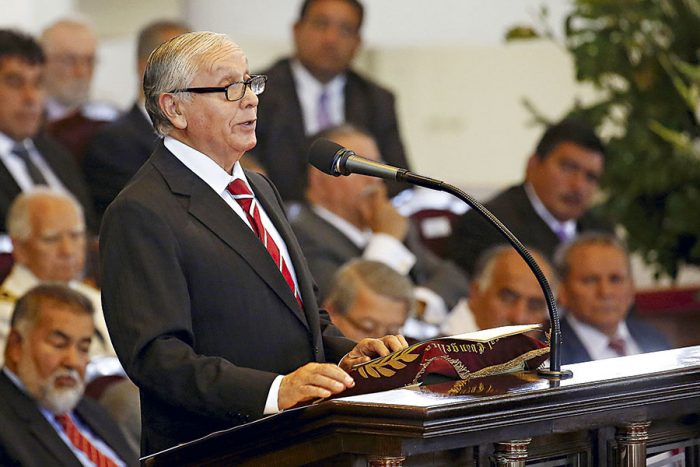 Polémico obispo Durán en la mira: líderes evangélicos tienen sospechas sobre su patrimonio Polémico obispo Durán en la mira: líderes evangélicos tienen sospechas sobre su patrimonio