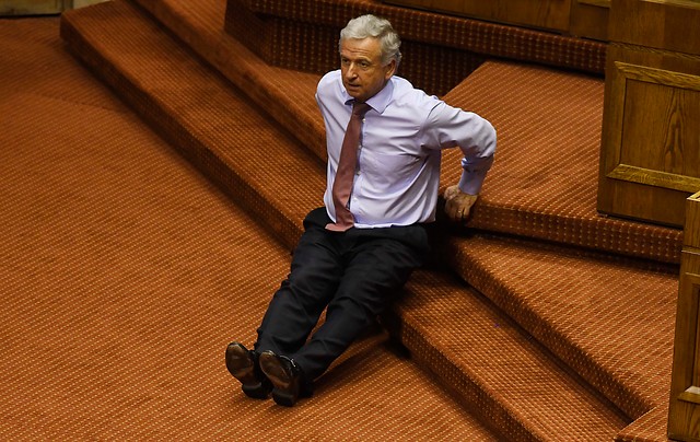 De madrugada diputados culminan despacho del Presupuesto 2019 De madrugada diputados culminan despacho del Presupuesto 2019