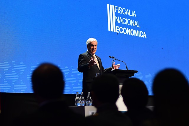 Piñera elogia la libre competencia y dice que esta logra que mercados sean “más éticos y justos” Piñera elogia la libre competencia y dice que esta logra que mercados sean