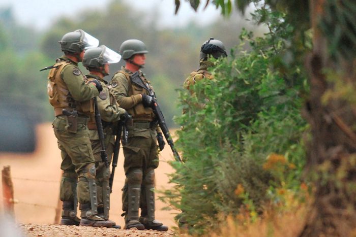 Ercilla: violentos enfrentamientos entre Carabineros y manifestantes tras muerte de Camilo Catrillanca Ercilla: violentos enfrentamientos entre Carabineros y manifestantes tras muerte de Camilo Catrillanca