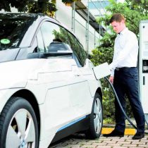 Expertos hacen llamado a impulsar Electromovilidad en Chile
