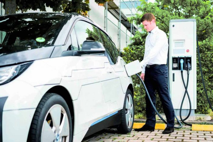 Expertos hacen llamado a impulsar Electromovilidad en Chile Expertos hacen llamado a impulsar Electromovilidad en Chile