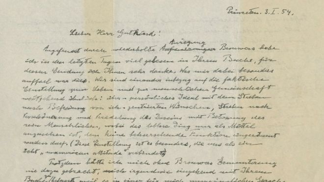 A subasta la famosa carta de Einstein en la que dice que Dios es producto de la «debilidad humana» A subasta la famosa carta de Einstein en la que dice que Dios es producto de la «debilidad humana»