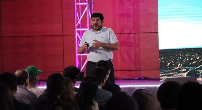 Cierran ciclo de Cátedra Futuro con masiva asistencia y observaciones a la Luna Cierran ciclo de Cátedra Futuro con masiva asistencia y observaciones a la Luna