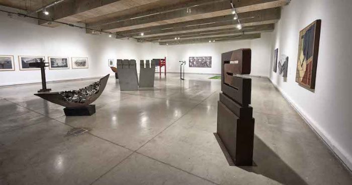 Obras de doce artistas chilenos dan cuenta de los efectos de la migración Obras de doce artistas chilenos dan cuenta de los efectos de la migración