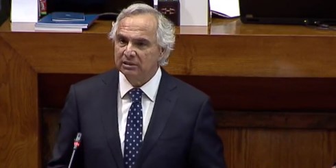 Sigue en vivo la interpelación al ministro Andrés Chadwick por operativo policial que terminó con la muerte de Camilo Catrillanca Sigue en vivo la interpelación al ministro Andrés Chadwick por operativo policial que terminó con la muerte de Camilo Catrillanca