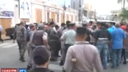 El golpe a un coronel que se volvió viral El golpe a un coronel que se volvió viral