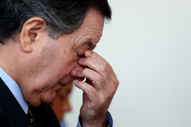 El peor regalo navideño para los ministros de Piñera: aprobación del gabinete se hunde en 29%, según la encuesta Cadem El peor regalo navideño para los ministros de Piñera: aprobación del gabinete se hunde en 29%, según la encuesta Cadem
