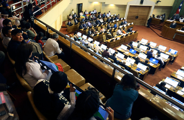 Gobierno seguirá dando explicaciones en el Congreso por el Caso Catrillanca: Cámara aprobó comisión investigadora Gobierno seguirá dando explicaciones en el Congreso por el Caso Catrillanca: Cámara aprobó comisión investigadora