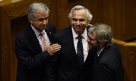 Oposición le regala en bandeja la interpelación a Chadwick Oposición le regala en bandeja la interpelación a Chadwick