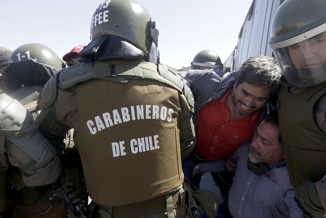 Paralizaciones y protestas ponen en jaque faenas en Codelco Paralizaciones y protestas ponen en jaque faenas en Codelco