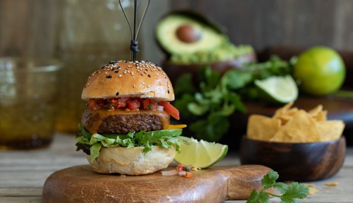 La apuesta vegana de la industria alimentaria con hamburguesas sin carne y leche de nuez La apuesta vegana de la industria alimentaria con hamburguesas sin carne y leche de nuez