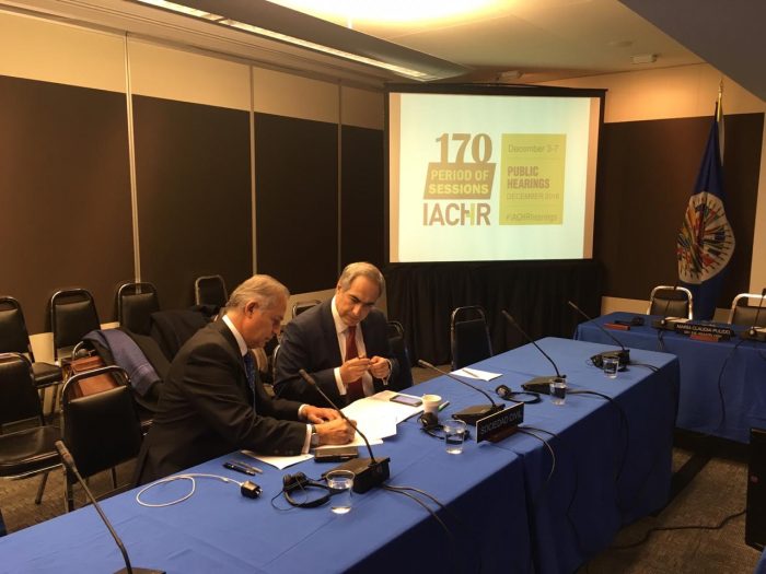 Comisión de DD.HH. de la OEA recibió a representantes que denunciaron vulneraciones en Sename Comisión de DD.HH. de la OEA recibió a representantes que denunciaron vulneraciones en Sename