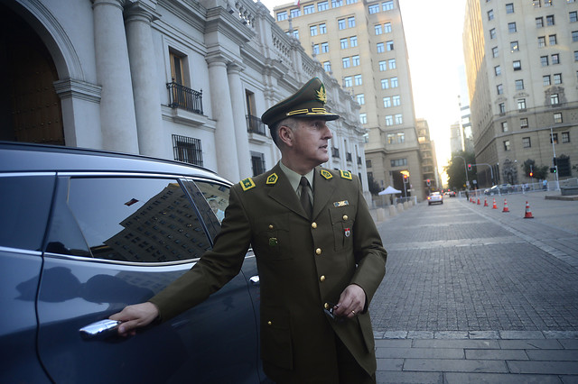 General Mario Rozas debuta como director con reestructuración del Alto Mando de Carabineros General Mario Rozas debuta como director con reestructuración del Alto Mando de Carabineros