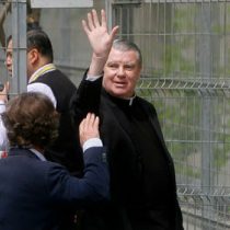Antes de cumplir el plazo, John O'Reilly se fue hoy de Chile