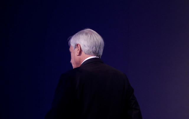 Encuesta Criteria: Piñera cae del umbral sicológico del 40% y queda con el mismo nivel de respaldo que Bachelet al fin de su mandato Encuesta Criteria: Piñera cae del umbral sicológico del 40% y queda con el mismo nivel de respaldo que Bachelet al fin de su mandato