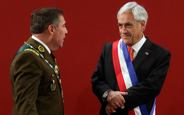 Piñera ya no les cree: “Se han cometido demasiados errores en muchos gobiernos por confiar ciegamente en la primera versión de Carabineros” Piñera ya no les cree: “Se han cometido demasiados errores en muchos gobiernos por confiar ciegamente en la primera versión de Carabineros”