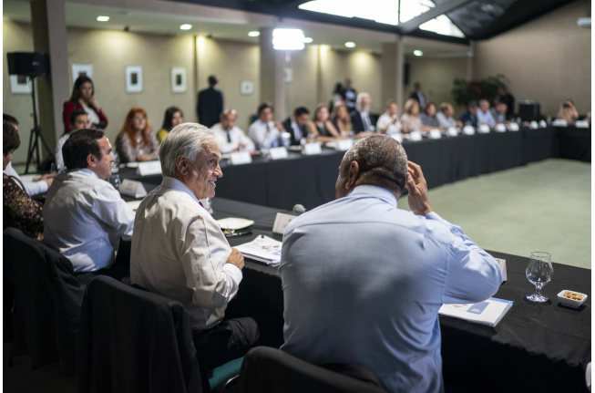 Piñera sigue defendiendo su rechazo al Pacto Migratorio y destaca apoyo de Frei porque “entiende muy bien las responsabilidades» Piñera sigue defendiendo su rechazo al Pacto Migratorio y destaca apoyo de Frei porque “entiende muy bien las responsabilidades