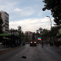 Carabineros dispersó protestas en Plaza Italia por muerte de Camilo Catrillanca