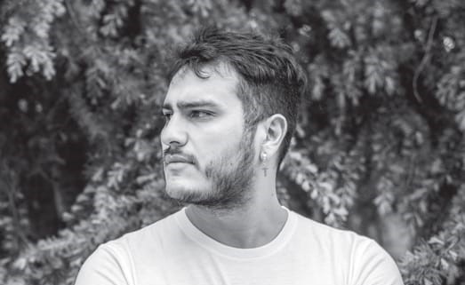 Richard Sandoval, autor de «Tiempos peores»: “Chile es una ambivalencia, una mixtura de hogar y traición” Richard Sandoval, autor de «Tiempos peores»: “Chile es una ambivalencia, una mixtura de hogar y traición”