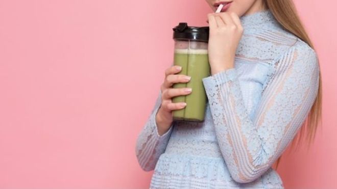 Por qué tomar jugos naturales no es tan bueno para la salud (y cómo hacerlos más saludables) Por qué tomar jugos naturales no es tan bueno para la salud (y cómo hacerlos más saludables)