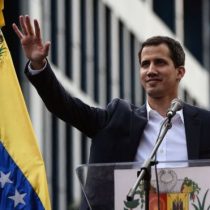 Guaidó se autoproclama presidente de Venezuela: qué significa realmente y qué consecuencias tiene que Trump lo reconozca