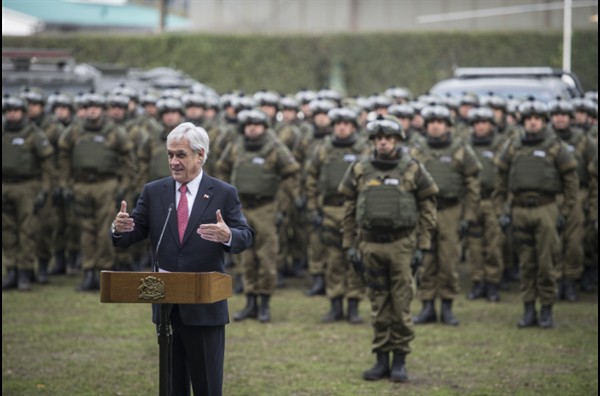 La costosa educación que pagó Carabineros para que sus funcionarios entrenaran con el Comando Jungla colombiano La costosa educación que pagó Carabineros para que sus funcionarios entrenaran con el Comando Jungla colombiano
