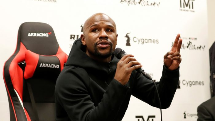 Floyd Mayweather se jacta del dinero ganado tras su pelea con el luchador japonés Floyd Mayweather se jacta del dinero ganado tras su pelea con el luchador japonés