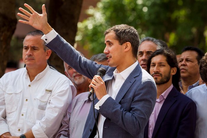 Guaidó tiene su primera aparición pública luego de proclamarse como presidente encargado de Venezuela Guaidó tiene su primera aparición pública luego de proclamarse como presidente encargado de Venezuela