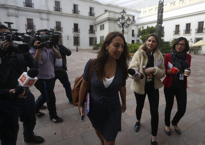 Vocera tildó de “inaceptables” declaraciones de Maduro en las que calificó a Piñera como “pichón de Pinochet” Vocera tildó de “inaceptables” declaraciones de Maduro en las que calificó a Piñera como “pichón de Pinochet”