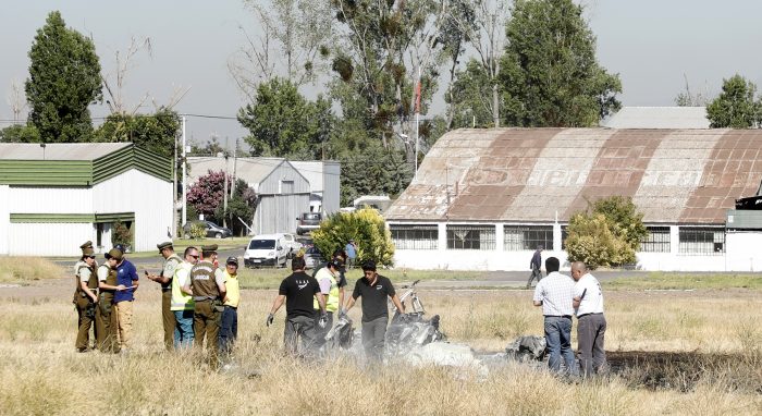 Avioneta se incendió en el Aeródromo de Tobalaba: piloto y copiloto sufrieron quemaduras graves