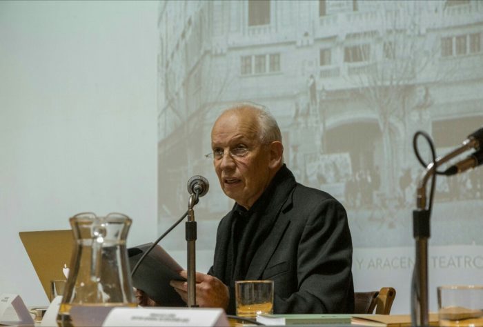 Ministerio elige a Fernando Pérez Oyarzún como director del MNBA en medio de polémica por no provenir de las artes visuales Ministerio elige a Fernando Pérez Oyarzún como director del MNBA en medio de polémica por no provenir de las artes visuales