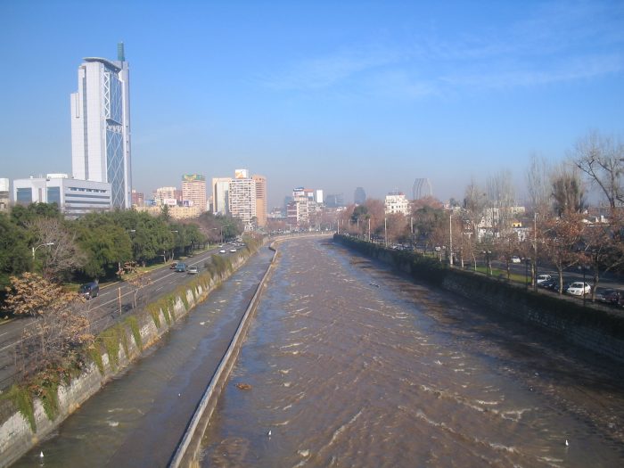 Lo Barnechea, Vitacura y Las Condes se unen a las comunas con escasez hídrica Lo Barnechea, Vitacura y Las Condes se unen a las comunas con escasez hídrica