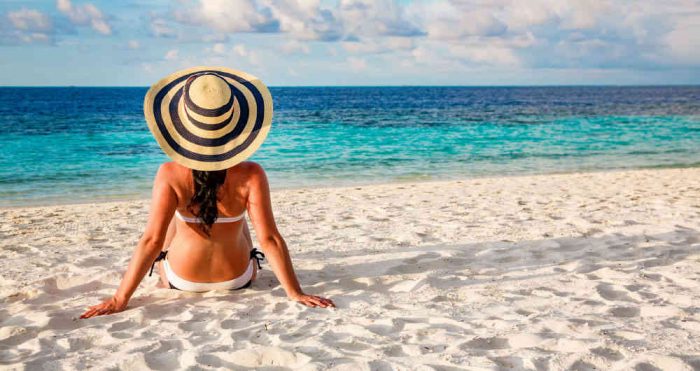 Vacaciones responsables: Experto entrega consejos para no endeudarse este verano
