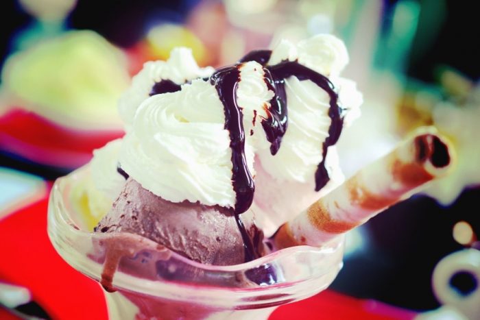 Atención fanáticos del helado: clausuran dos tiendas del rubro en Santiago Centro Atención fanáticos del helado: clausuran dos tiendas del rubro en Santiago Centro