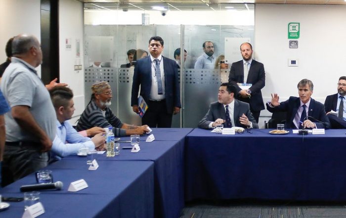 Gobierno se rinde en “Guerra de la Jibia” y no presentará veto a la ley tras tensa reunión con pescadores Gobierno se rinde en