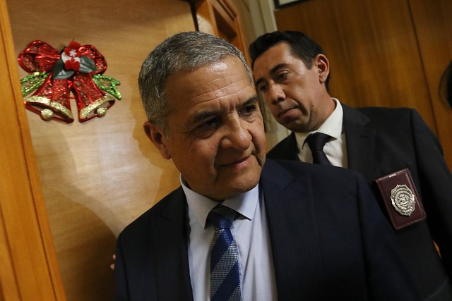 Ministro Carroza la echa la culpa a Interpol por la confusión con Pablo Muñoz Hoffman