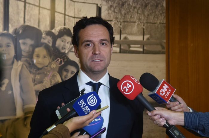 Mineduc logra acuerdo con cuatro instituciones para reubicar a estudiantes de la Universidad del Pacífico Mineduc logra acuerdo con cuatro instituciones para reubicar a estudiantes de la Universidad del Pacífico