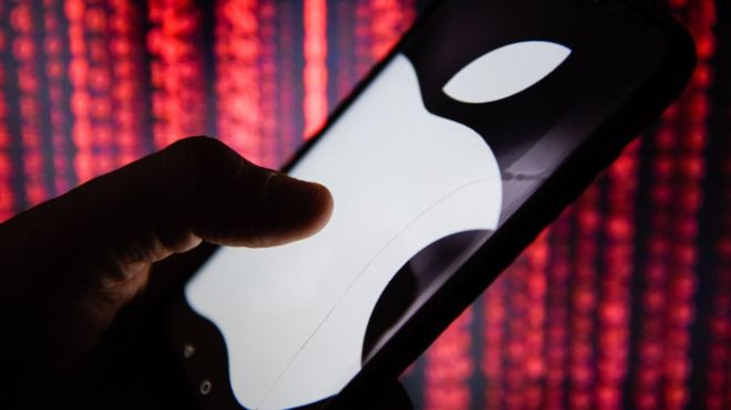 Por qué decenas de miles de personas apoyan una demanda contra Apple “sin precedentes” en Chile Por qué decenas de miles de personas apoyan una demanda contra Apple