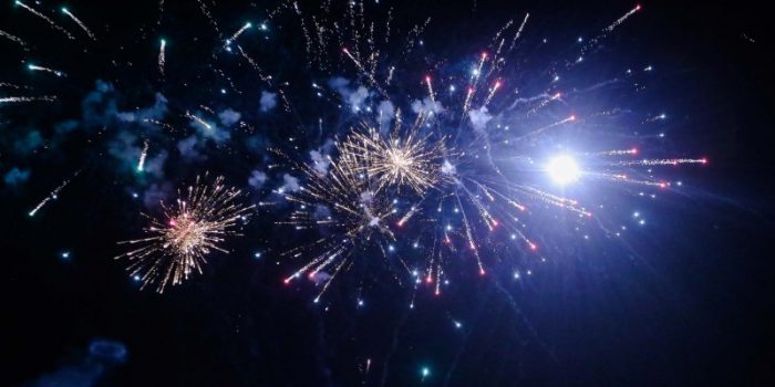 Subsecretaria de Prevención del Delito explica los misteriosos estruendos en Peñalolén: «Origen de fuegos artificiales se debería a un funeral» Subsecretaria de Prevención del Delito explica los misteriosos estruendos en Peñalolén: