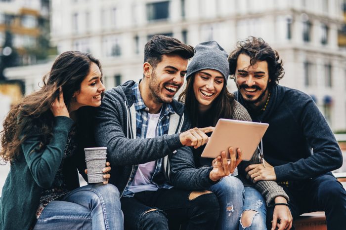 Es la hora de la Generación Millennial Es la hora de la Generación Millennial