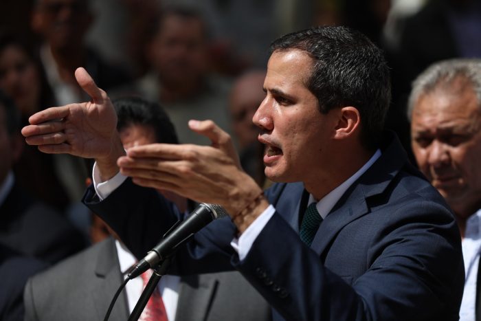 Guaidó dice que ser permisivo con Maduro amenaza la democracia en América