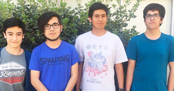 Cuatro estudiantes representarán a Chile en la Olimpiada Internacional de Informática Cuatro estudiantes representarán a Chile en la Olimpiada Internacional de Informática