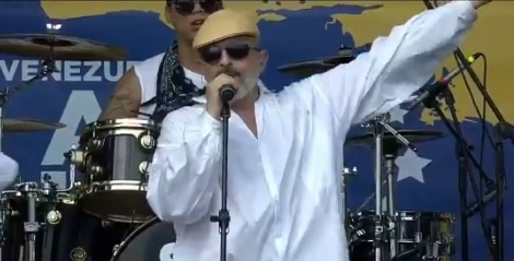 “Bachelet mueve tus nalgas y ven aquí”: el fuerte mensaje de Miguel Bosé en el Venezuela Aid Live “Bachelet mueve tus nalgas y ven aquí”: el fuerte mensaje de Miguel Bosé en el Venezuela Aid Live
