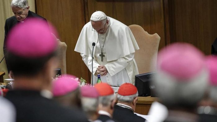 Decepción en Chile y el mundo con la cumbre contra los abusos: exigen al Vaticano entregar los antecedentes a la justicia