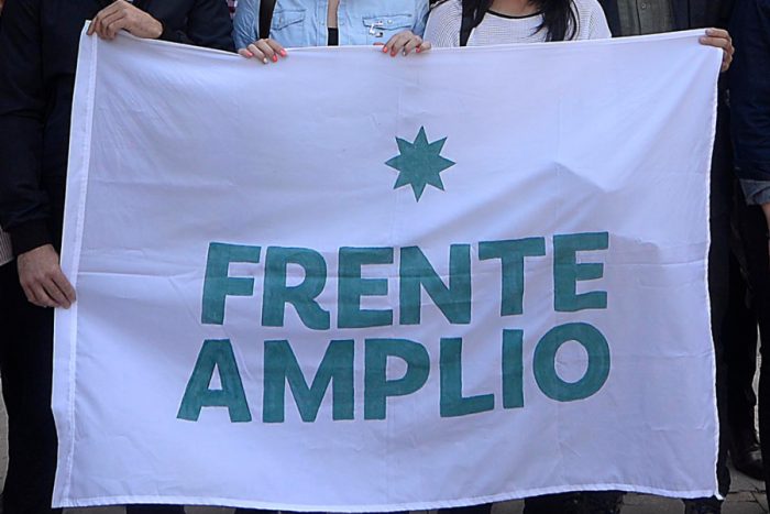 Frente Amplio en picada contra el Gobierno por «grave intromisión» al exigir quórum de 2/3 en proceso constituyente Frente Amplio en picada contra el Gobierno por