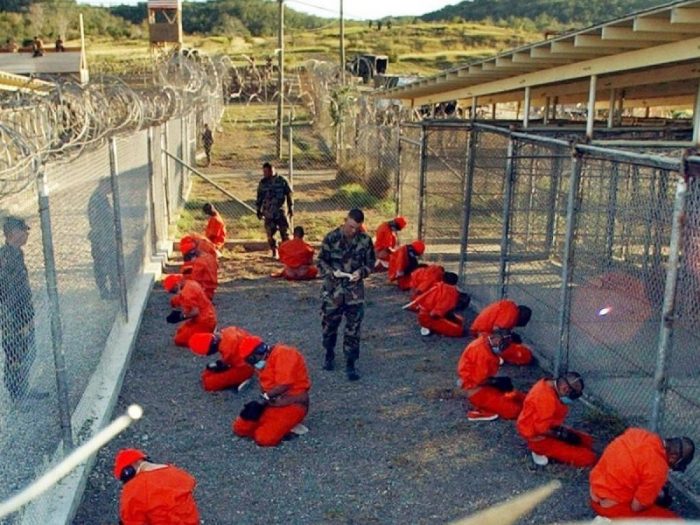 Washington advirtió a Maduro que si no abandona el poder “cuanto antes” podría jubilar “en una zona playera como la de Guantánamo” Washington advirtió a Maduro que si no abandona el poder