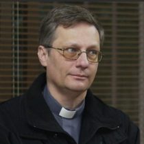 Abusos sexuales en la Iglesia: sacerdotes acusan que denuncias del 2011 contra Laplagne no se tomaron en cuenta e insisten en encubrimiento